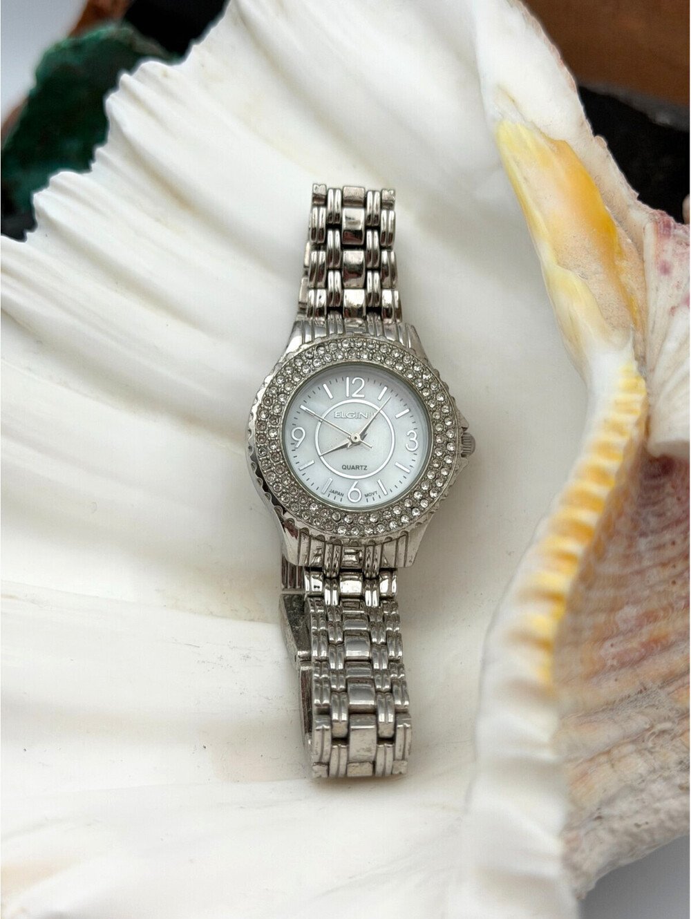 Vintage Women's Silver Elgin II Quartz Watch